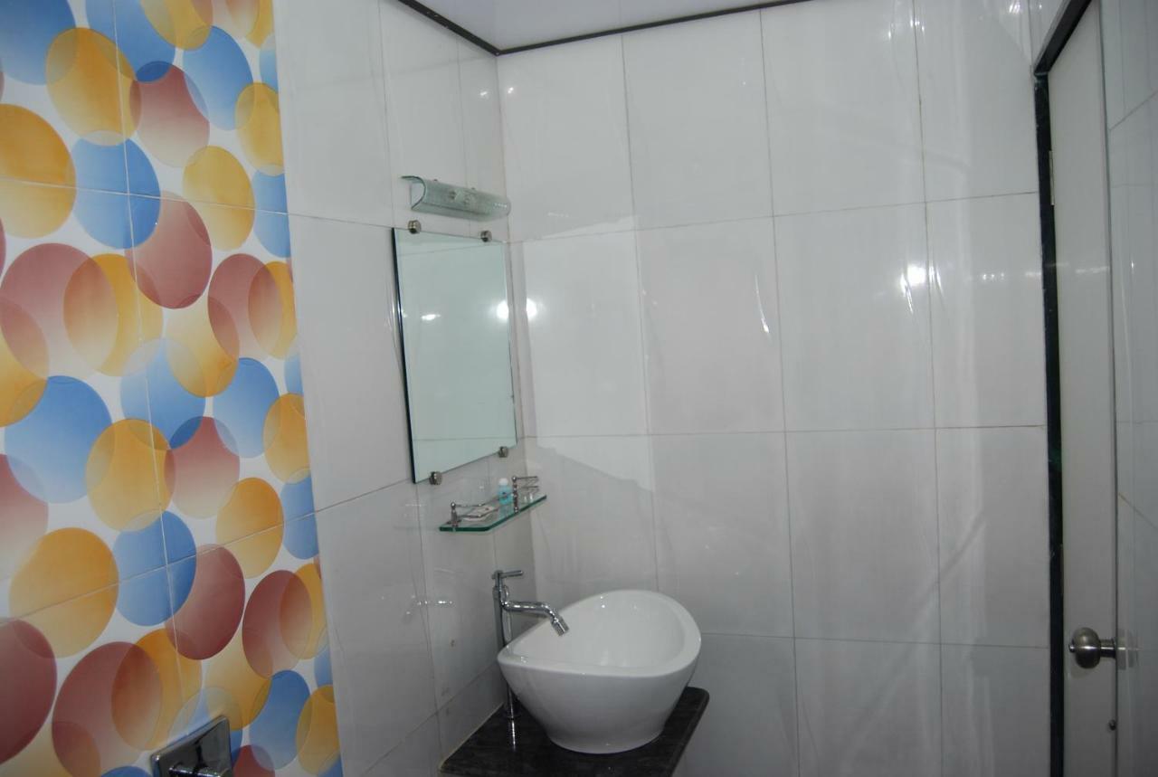 Hostel Sunshine Backpackers, Airport Mumbai Exterior foto